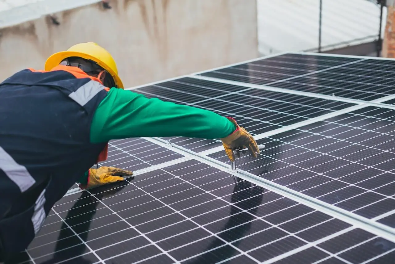 Installing Solar Panels Can Help Businesses of All Types Conserve Energy