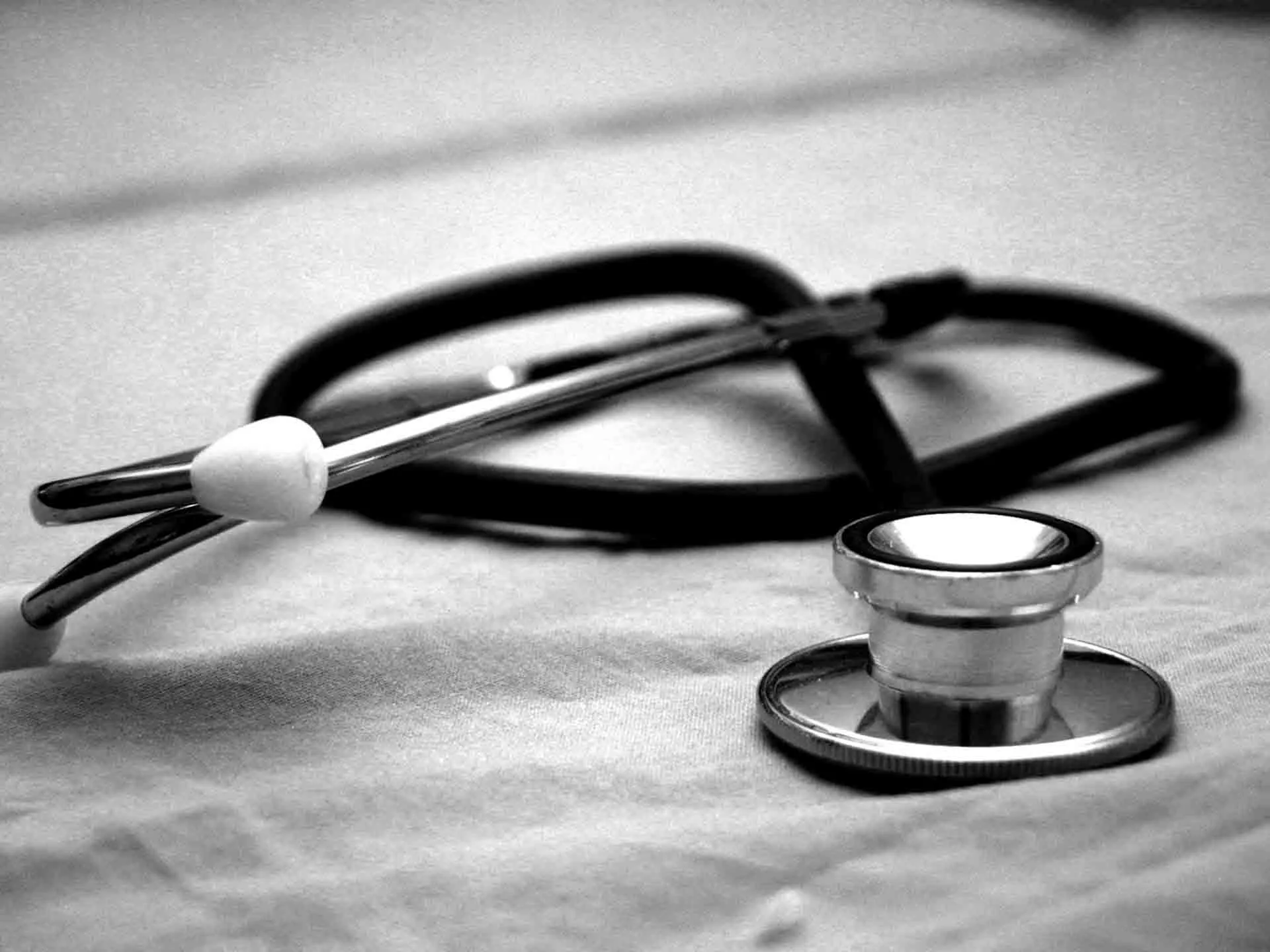 How to Use Interactive Content to Educate and Engage Healthcare Decision Makers in Complex Buying Cycles